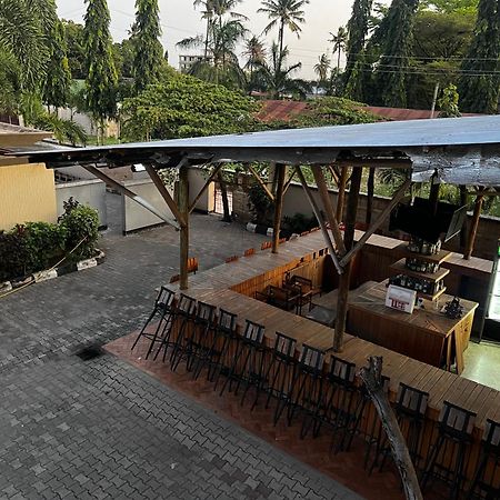 Hostel K27 Premier Backpackers Dar es Salaam Zewnętrze zdjęcie