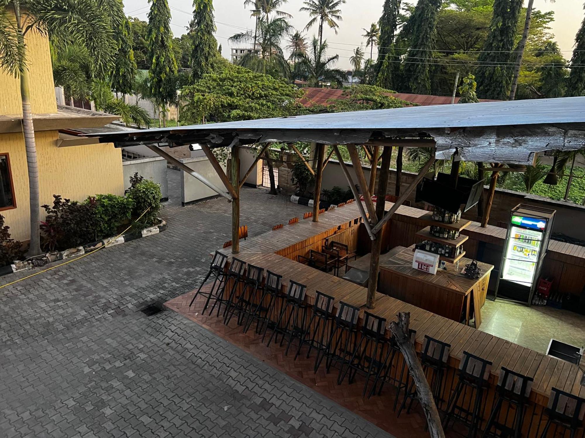 Hostel K27 Premier Backpackers Dar es Salaam Zewnętrze zdjęcie