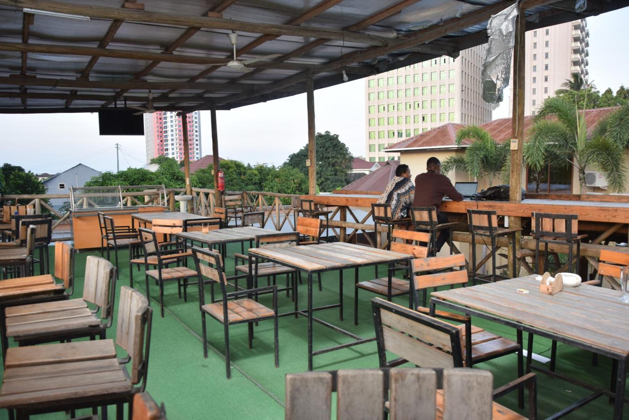 Hostel K27 Premier Backpackers Dar es Salaam Zewnętrze zdjęcie