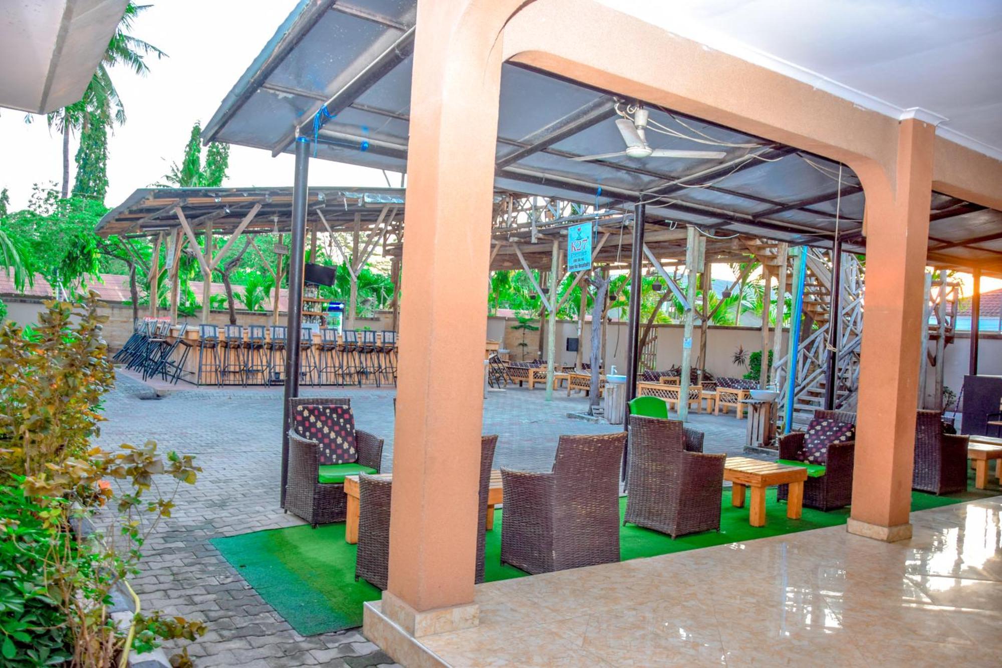 Hostel K27 Premier Backpackers Dar es Salaam Zewnętrze zdjęcie