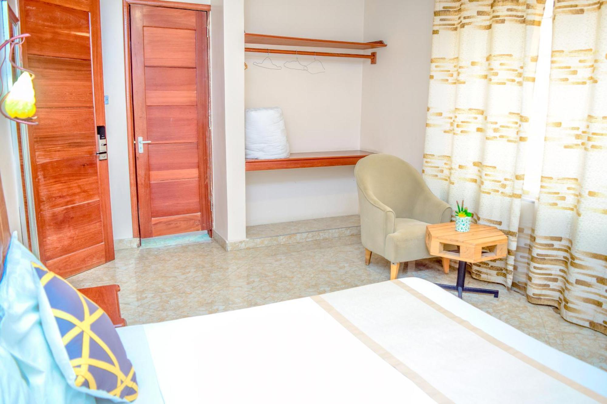 Hostel K27 Premier Backpackers Dar es Salaam Zewnętrze zdjęcie